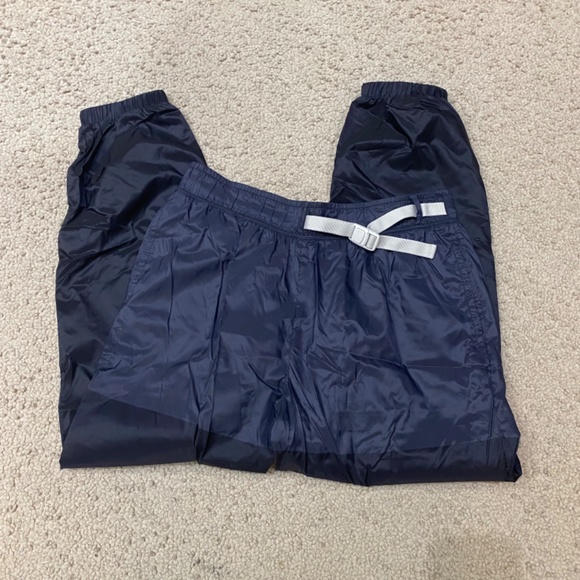 SOLD Nike windbreaker pants - Picture 4 of 4